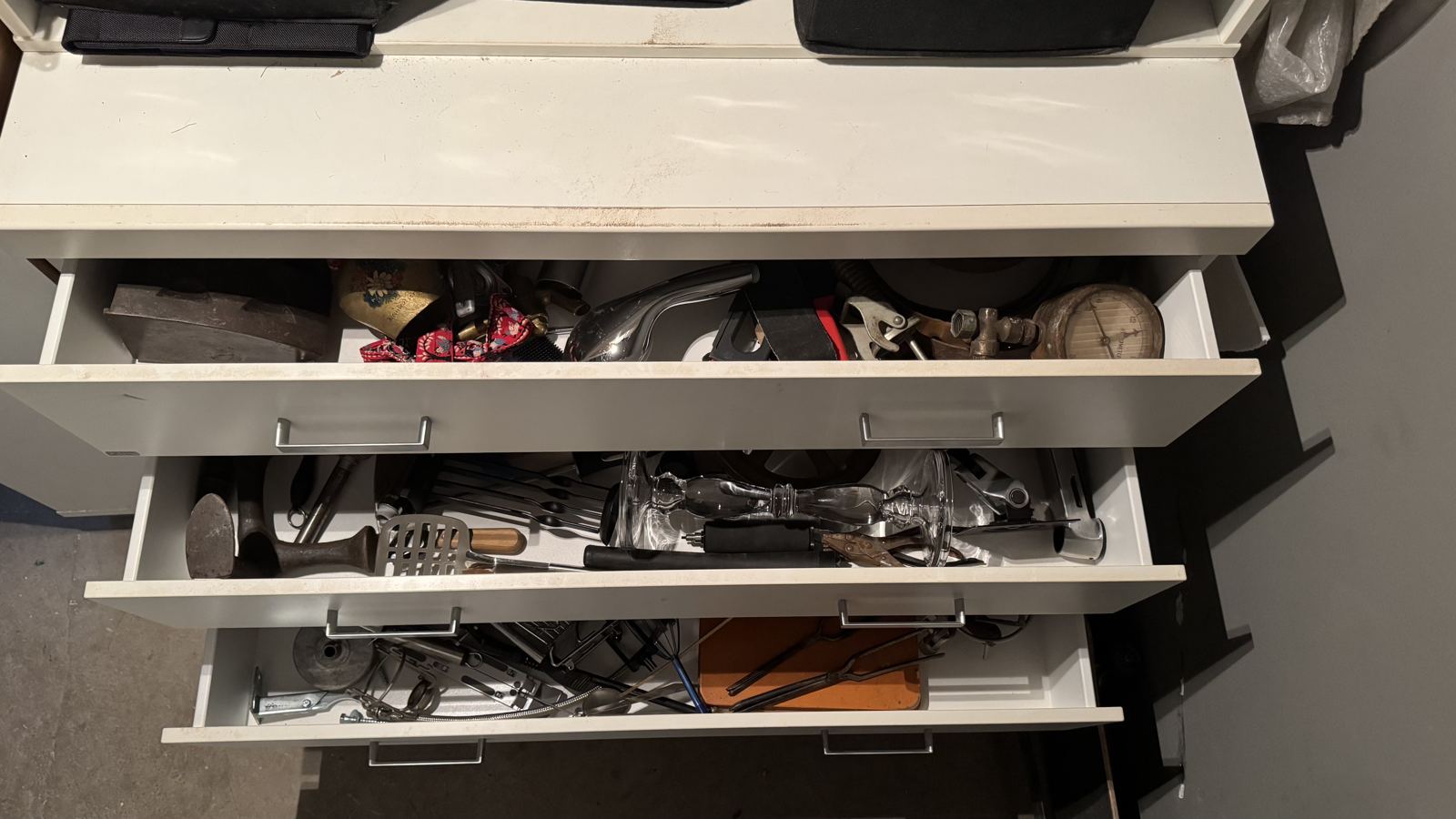 Prop drawers